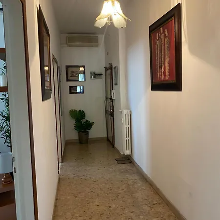Nebula Nook Luxury Modène