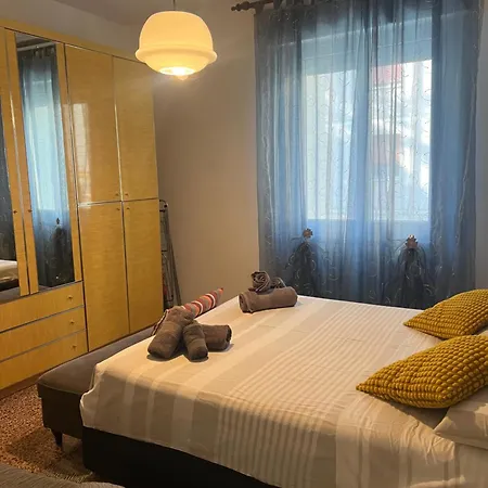 Nebula Nook Luxury * Modène